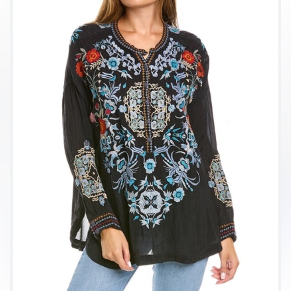 Johnny Was Jordan Blouse - Sanded Black